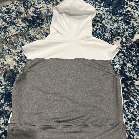Small hooded tank top from Five dance wear - Picture 2 of 3
